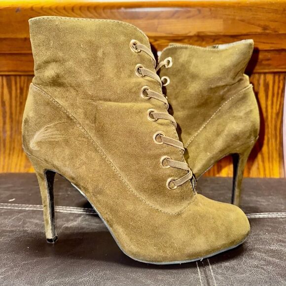 Anne Michelle Faux Suede Lace Up Heeled Mid Calf Boots in Green - Size 10 - Picture 1 of 6